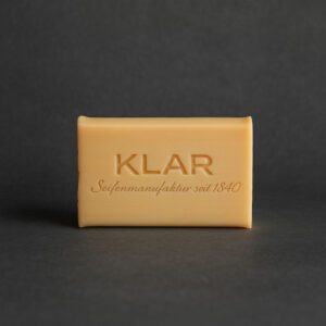 KLAR natúr citromfüves, aloe verás szilárdsampon szappan, 100g-os vintage stílusú darab, prémium minőségű természetes összetevőkkel, klasszikus formában.